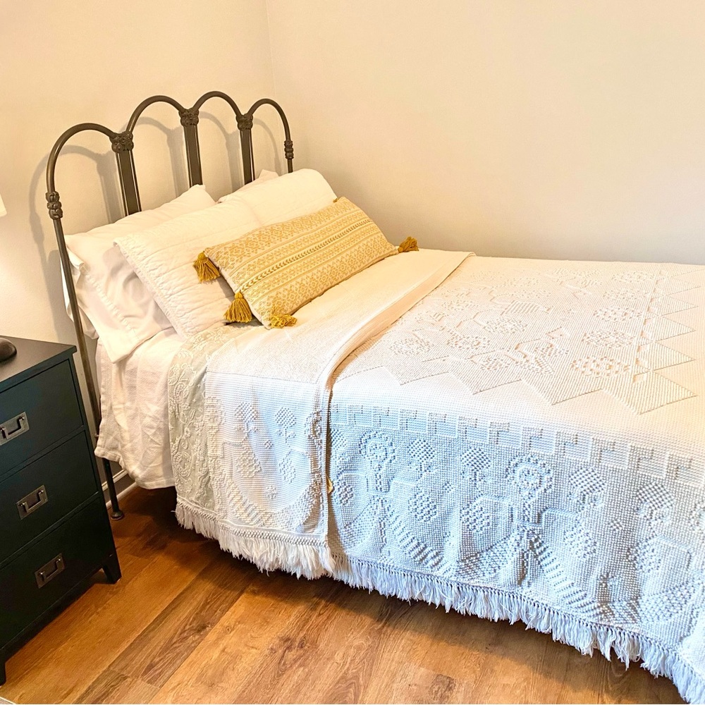 White Quilted Bedding Set